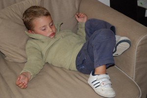 Elle me fatigue cette cousine.